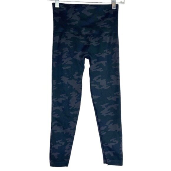 Spanx Black Grey Camo Look At Me Now Leggings - Picture 2 of 5